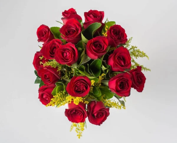 Buquê Tradicional de 17 Rosas Vermelhas - Image 2