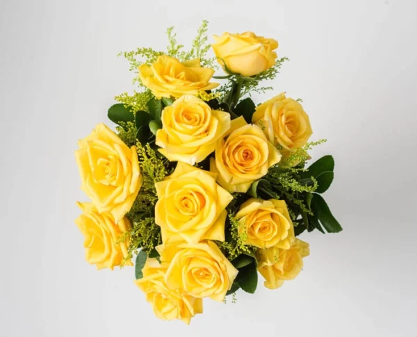Buquê de 12 Rosas Amarelas - Image 2