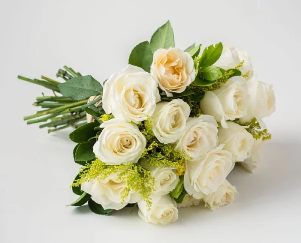 Buquê de 19 Rosas Brancas - Image 4