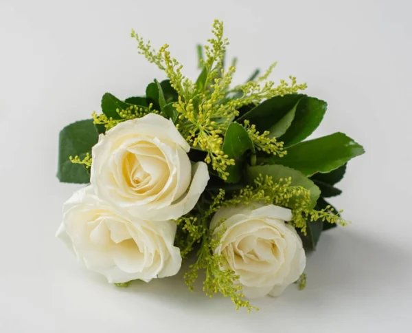 Buquê de 3 Rosas Brancas - Image 2