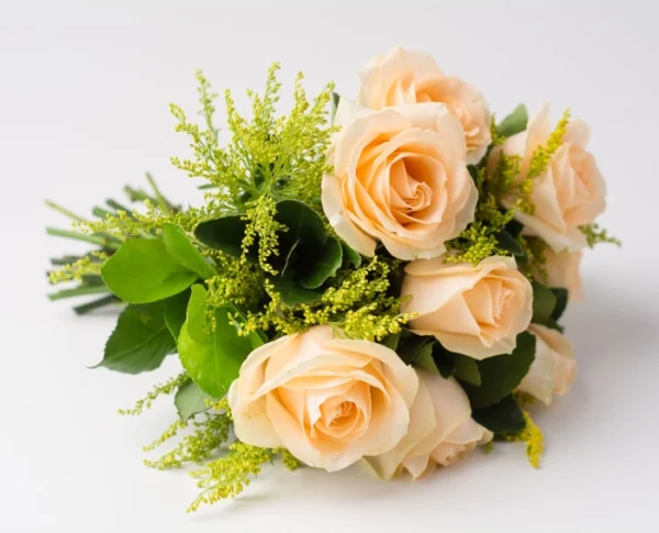Buquê de 8 Rosas Champagne - Image 2